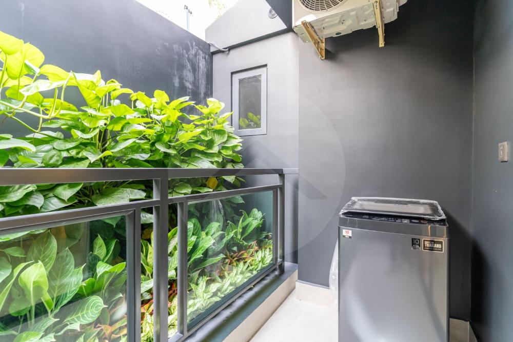 Kingston Royale Condominium