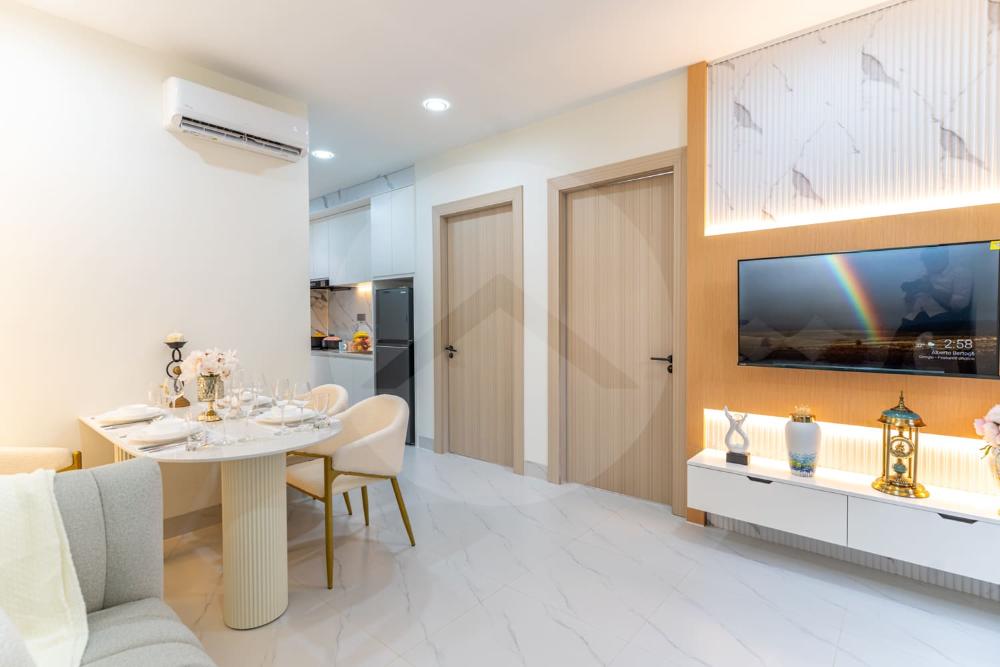 Kingston Royale Condominium