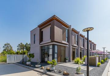 Borey Metra thumbnail